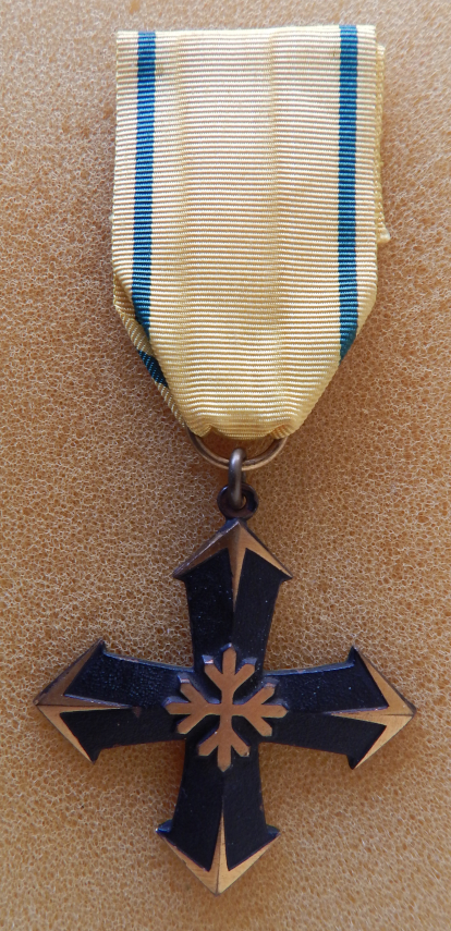 Unit Oinonen Cross