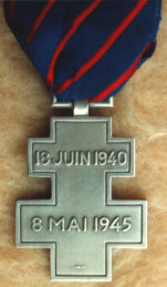 The Voluntary Service in the FFF Medal reverse