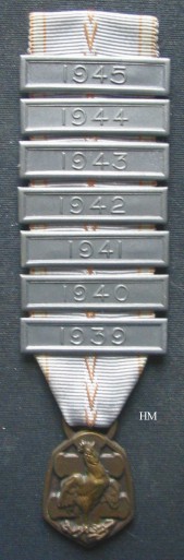 The War Commemorative Medal dated bars