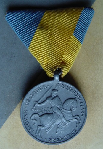 The Recapture of South Hungary Medal - obverse