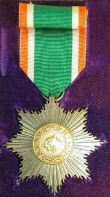 Azad Hind 3rd class breast badge without swords