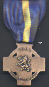 Cross of Merit, reverse