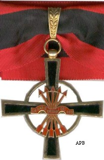 Yoke and Arrows Order, Commander badge