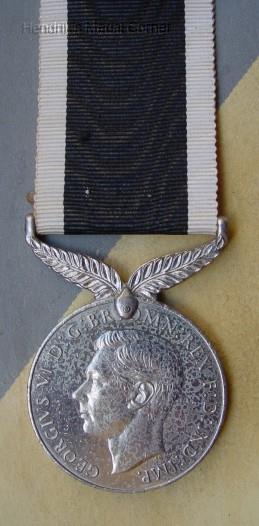 New Zealand War Service Medal, obverse