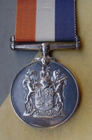 South Africa Medal for
War Services, obverse